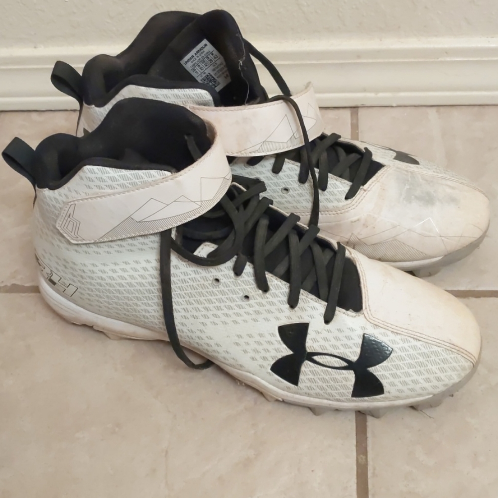 Size 11 Men's Basketball Cleats